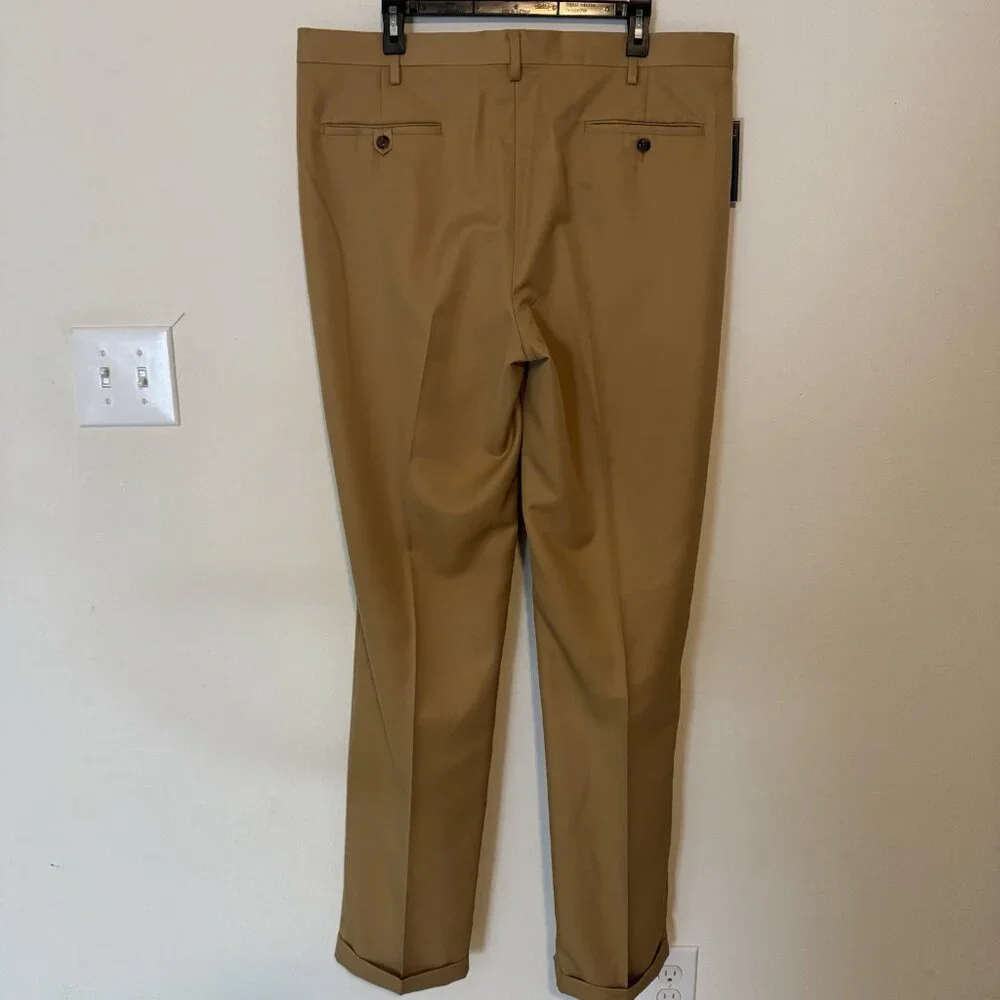 NWT Roundtree & Yorke Pants Travel Smart Mens Tall 38x36 Dress Tan Pleated - Picture 5 of 12